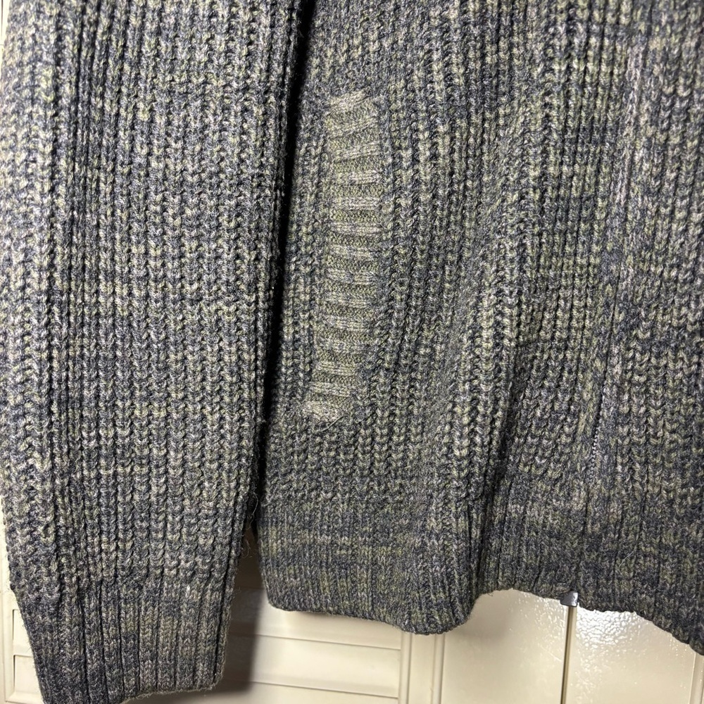 LC Waikiki Men's Black and Gray Sweater - Picture 6 of 10